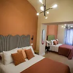 Casa Lombarda מרידה